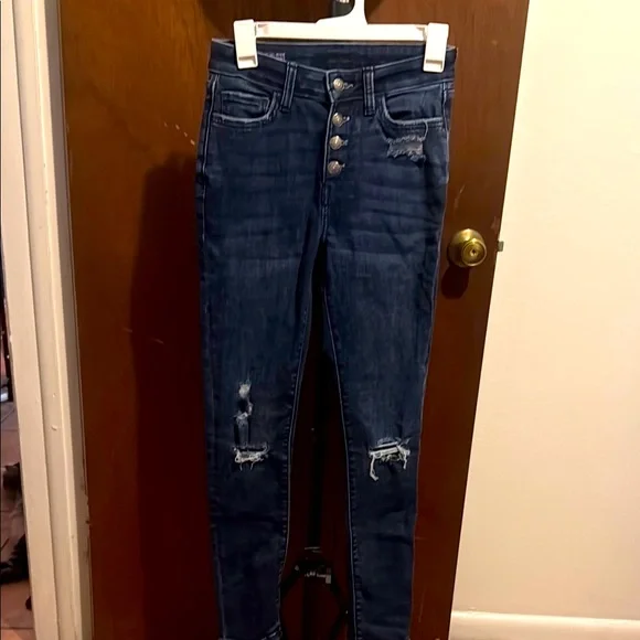 🔥 Must-Have Dark Denim Alert! 🔥 - Picture 1 of 5